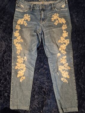 Lucky Brand Blue Skinny Jeans with Cream Floral Appliqué